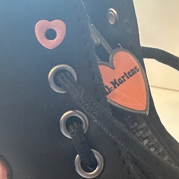 Dr. Martens Sinclair Leather Heart Platform Boots NWOB - Picture 6 of 8